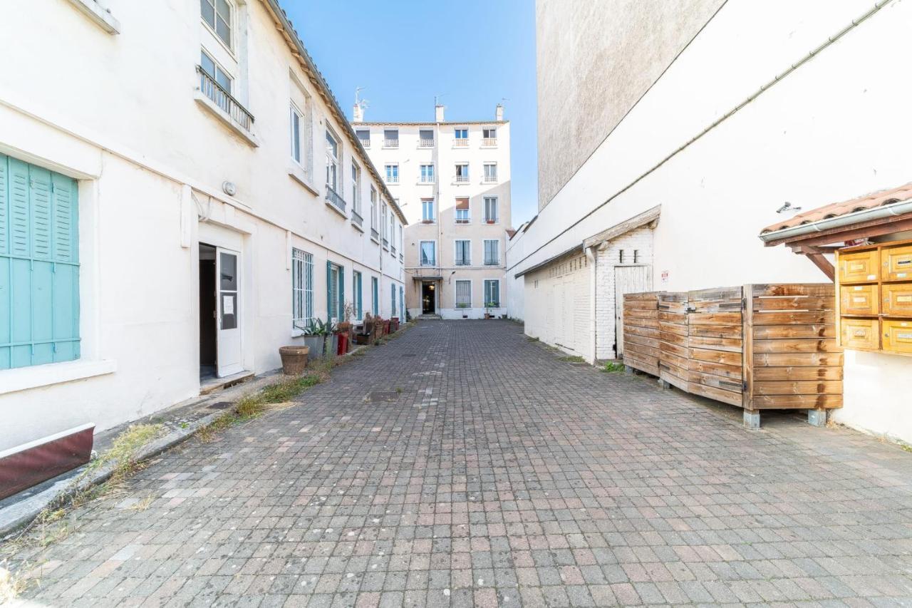 Le Marietton Appartement Cosy A Deux Pas Du Metro Valmy Лион Екстериор снимка